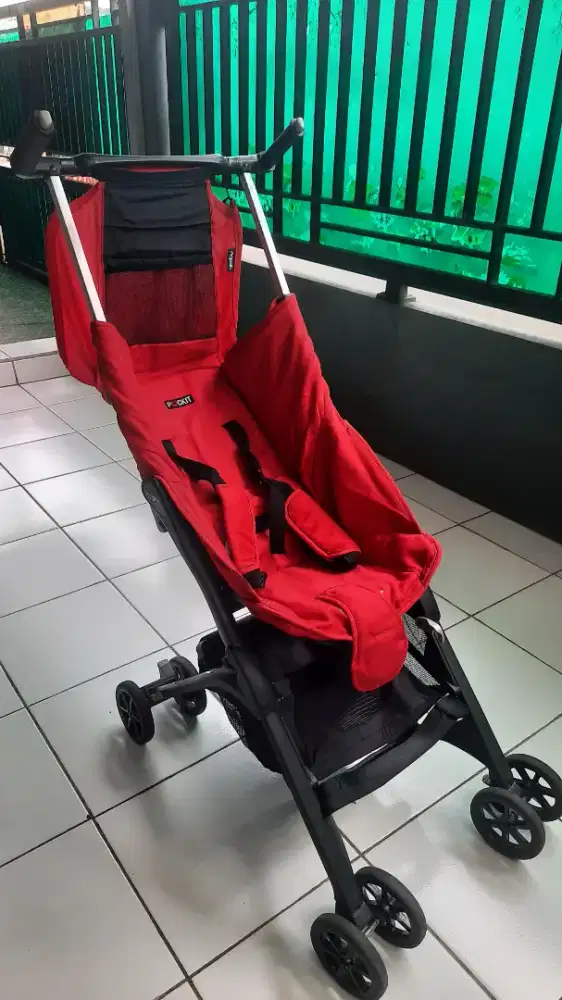 Preloved Cocolatte Pockit Stroller