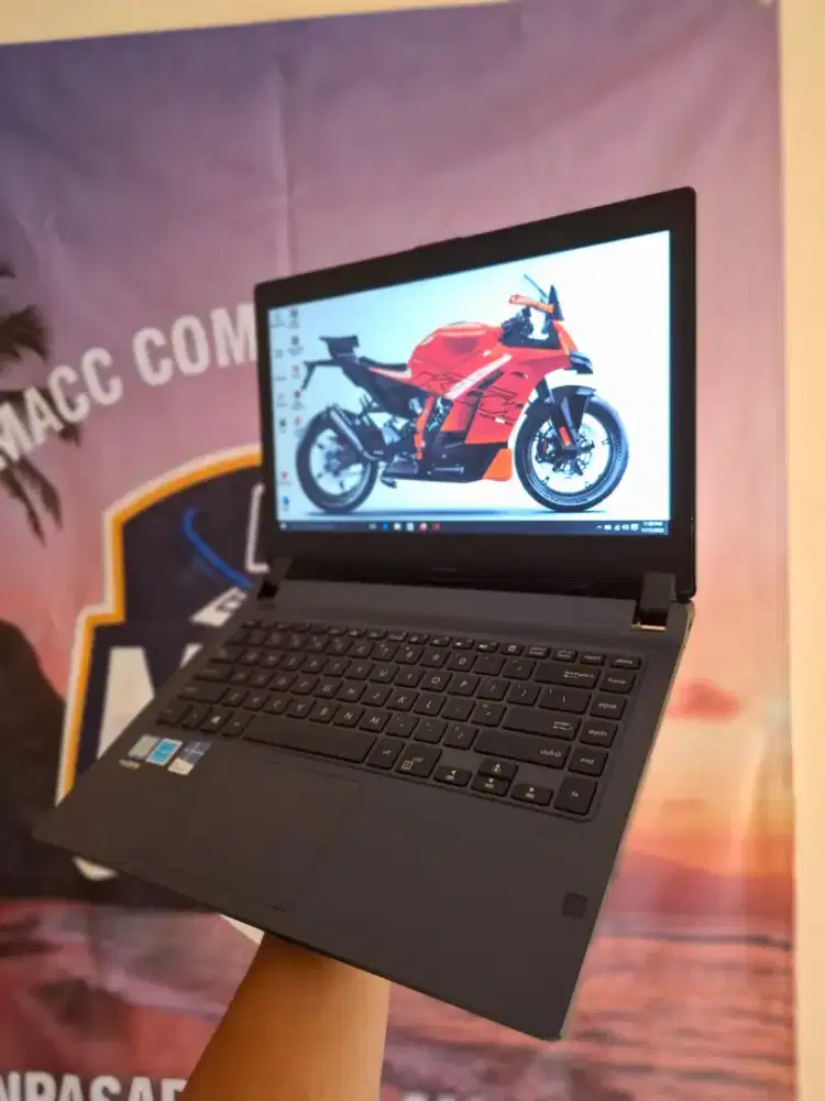 Asus Pro P1440

Prosesor: Intel Core i3-8145U (Coffee Lake Gen 8)