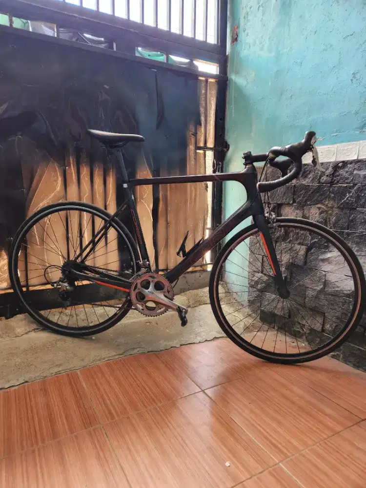 Sepeda road bike