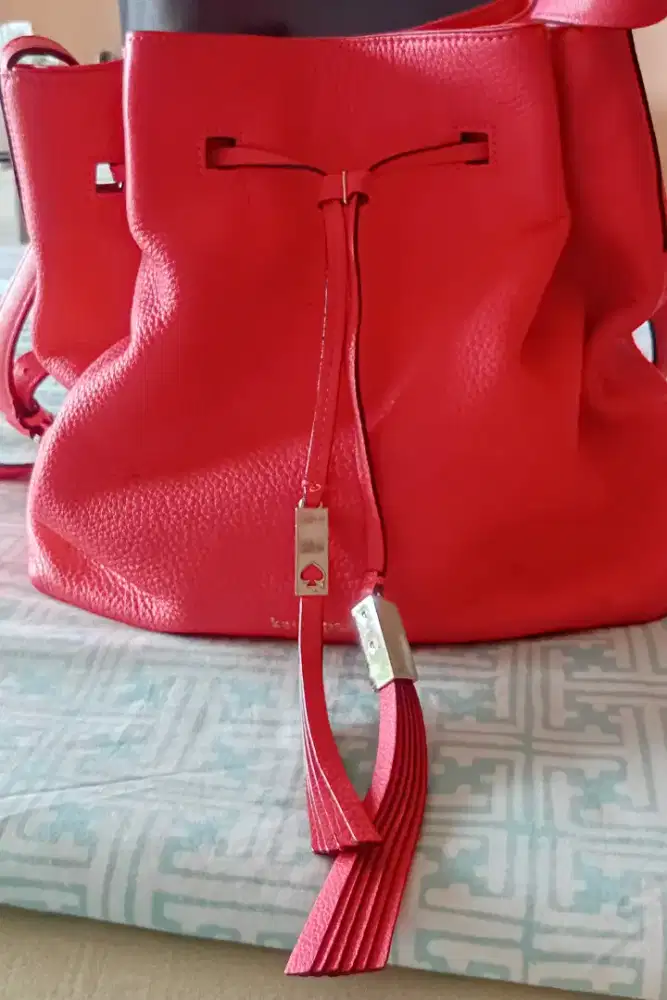 Kate spade original red colour