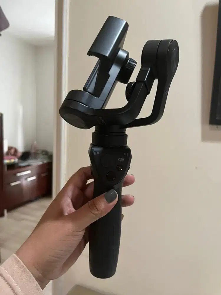 DJI OSMO gimbal handheld smartphone 2016