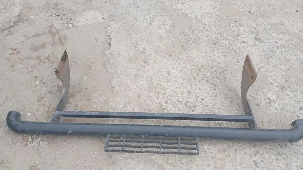 Tanduk besi bemper belakang Triton Hilux Pajero Fortuner