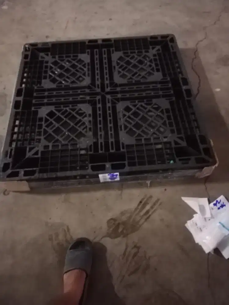 Jual palet plastik baru dan bekas dengan kualitas tinggi