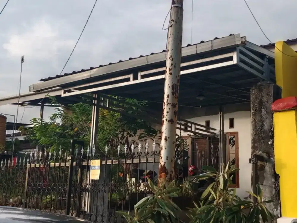 Rumah dijual, rumah yg luas dan asri dekat dengan sekolah, masjid.