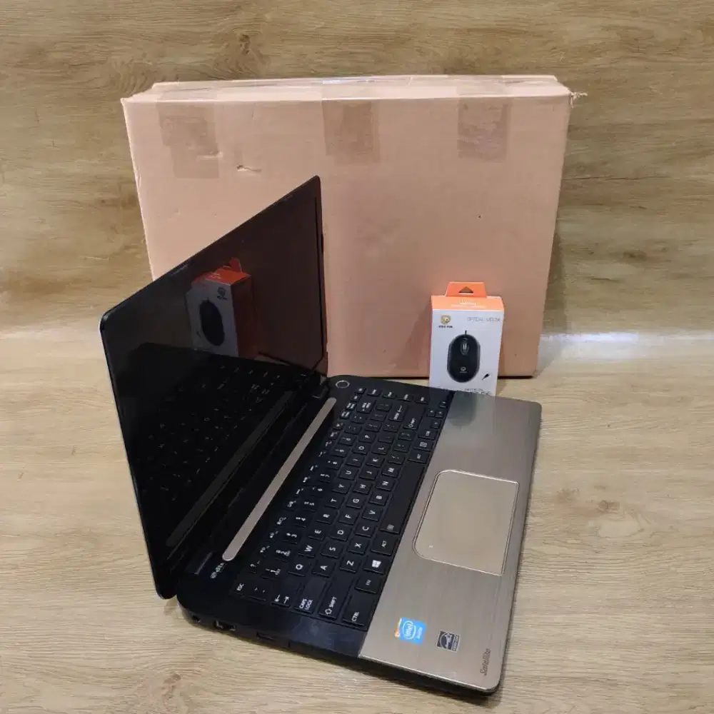 Laptop Hp TOSHIBA L-40A Ram 16GB bonus Mouse baru Siap pakai