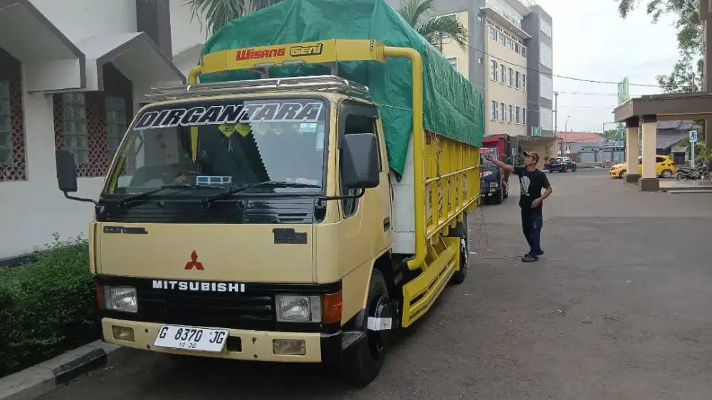 Sewa truk pindahan rumah dalam dan luar kota