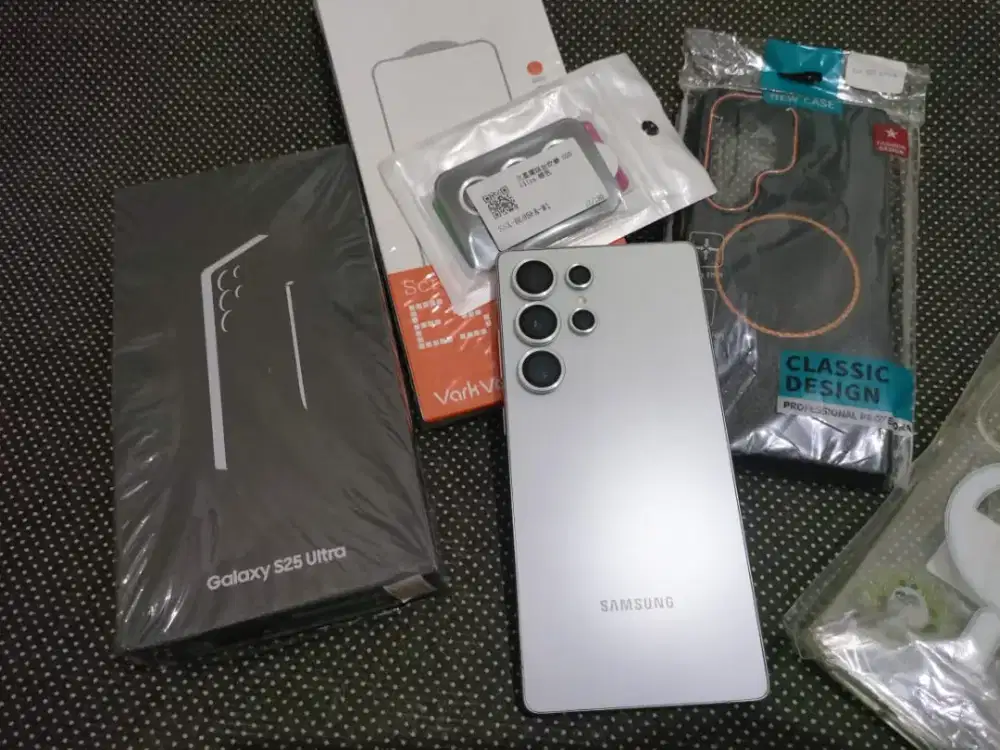 Di jual samsung s25 ultra 512gb like new PRELOVED
