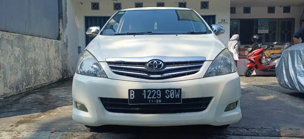 Lelang / Jual Mobil Operasional Toyota Innova