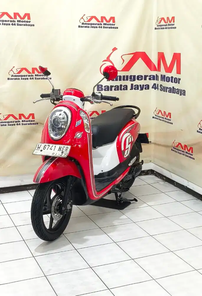 Ready Honda Scoopy sporty tahun 2016 warna merah