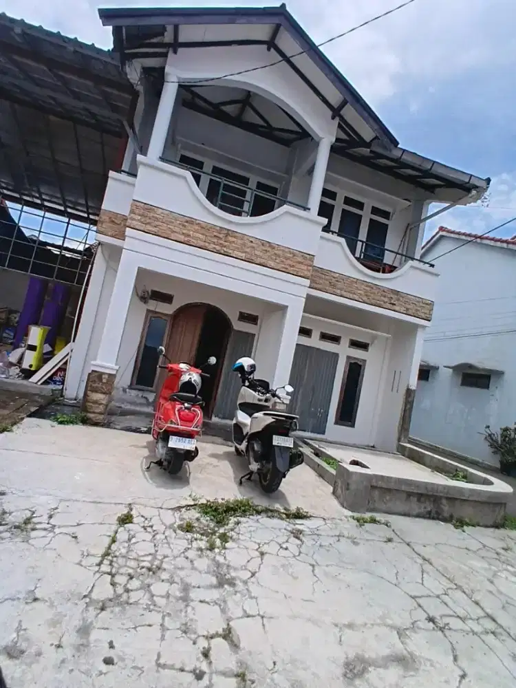 Dijual rumah nyaman luas di Panghegar Permai Gedebage Bandung