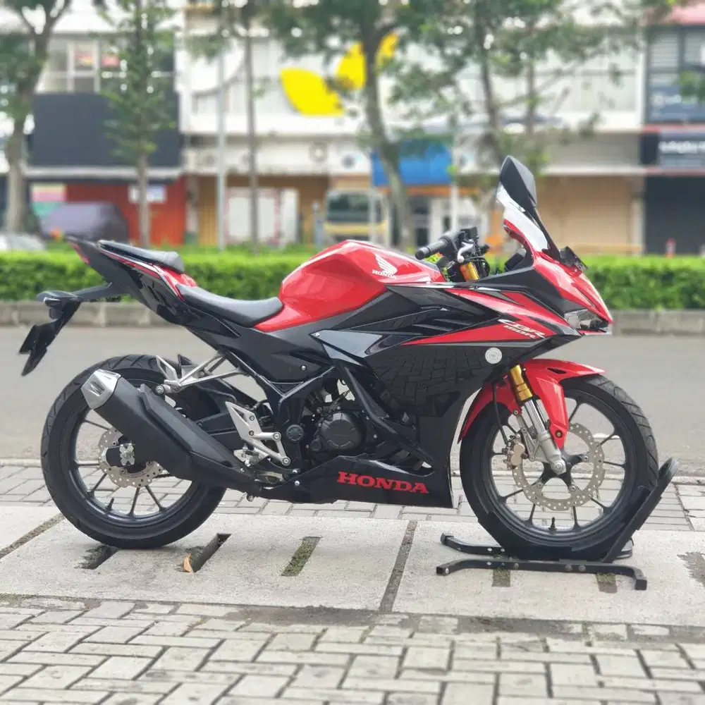 HONDA NEW CBR150R MERAH 2023 KM 3K PAJAK PANJANG SUPER MULUS