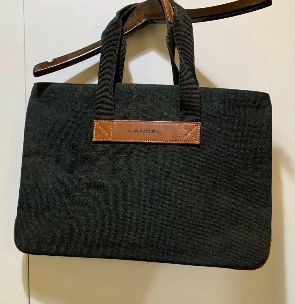 Tas Laptop/ File Merk LANCEL Paris