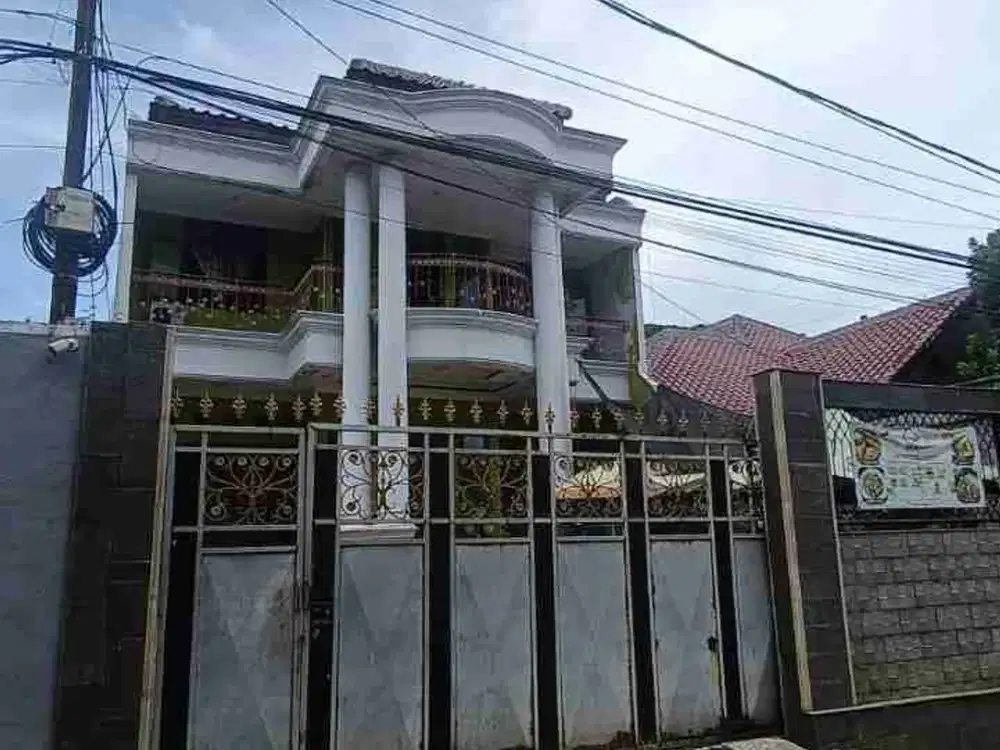 Rumah 2lt di Jl Guru Muhiyin Lenteng Agung Jagakarsa Jaksel