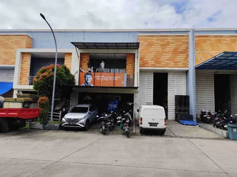 Di jual gudang murah rapi siap pakai di kawasan pergudangan seberang gading serpong