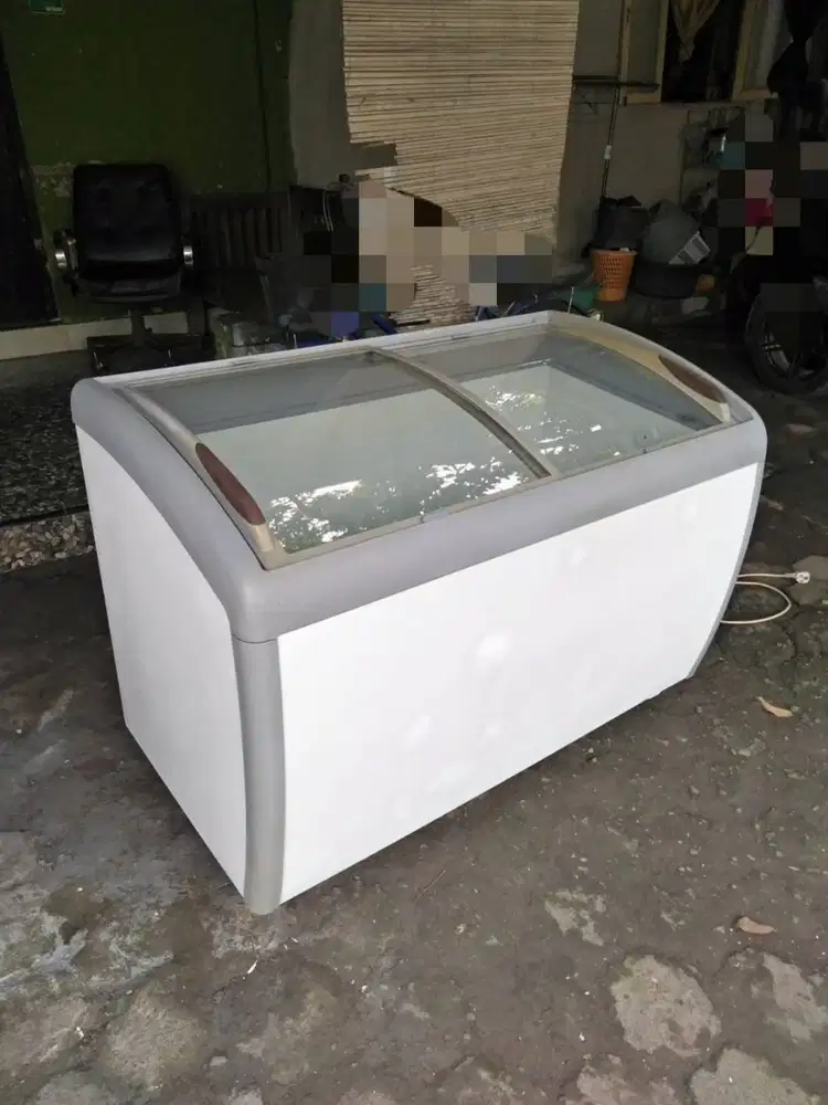 Freezer sleding kaca bekas murah normal merk gea 360L