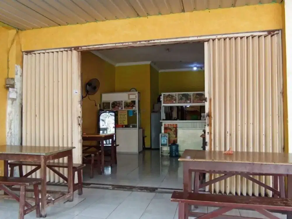 Ruko  Benowo Indah Pakal Surabaya ada Carport  Kanopi