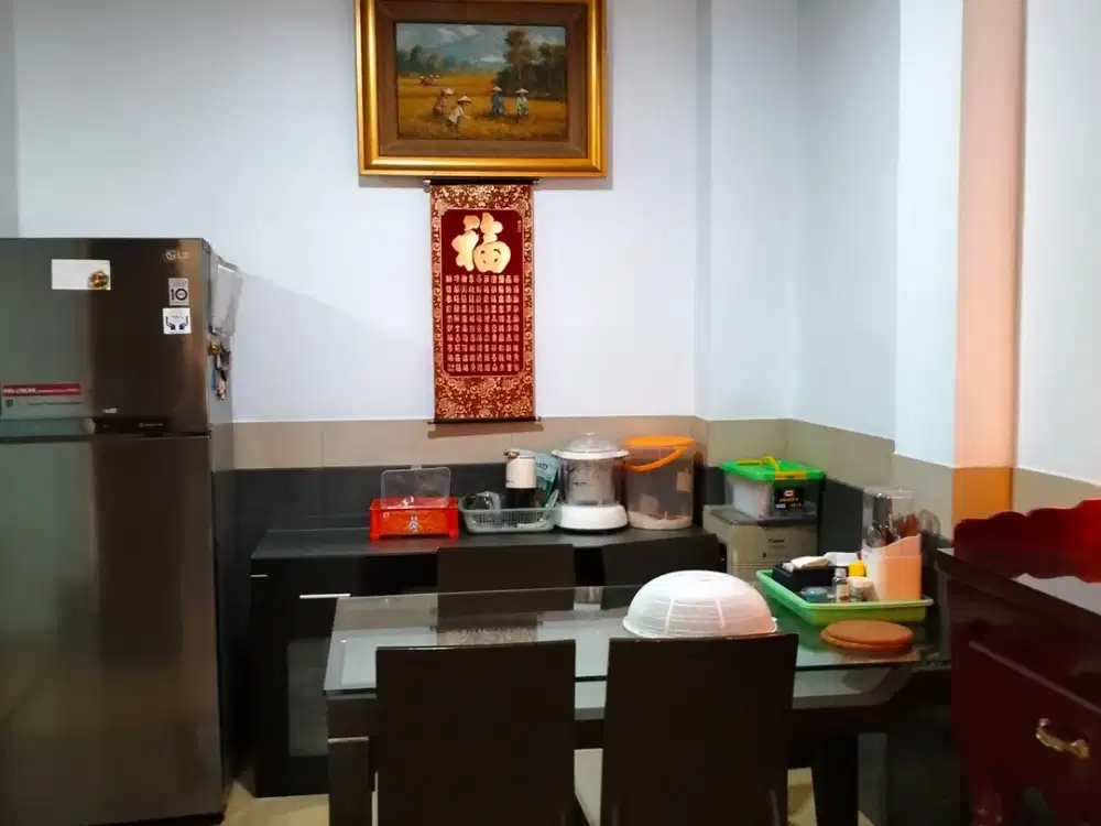 Rumah Taman Palem Lestari Jakarta Barat