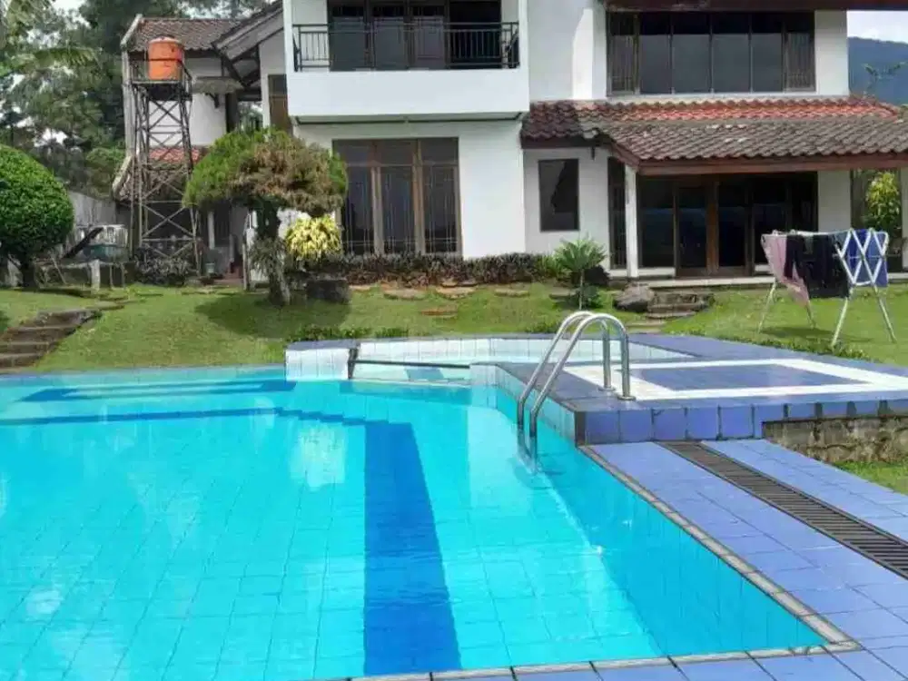 Dijual Villa S di Cisarua Bogor Jawa Barat
