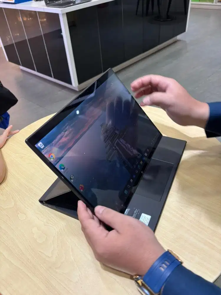 Jual CEPAT Laptop HP Elite Folio G1 2N1 MULUS BERFUNGSI BAIK