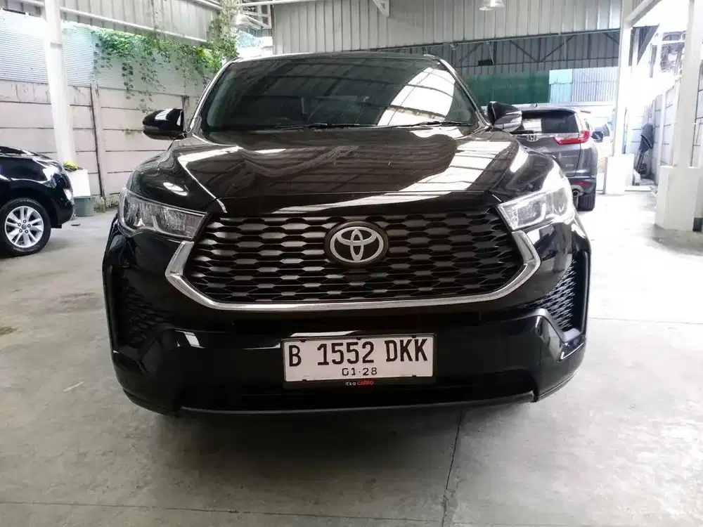 Toyota Innova Zenix 2.0 V AT 2022 Hitam PREMIUM B1552DKK