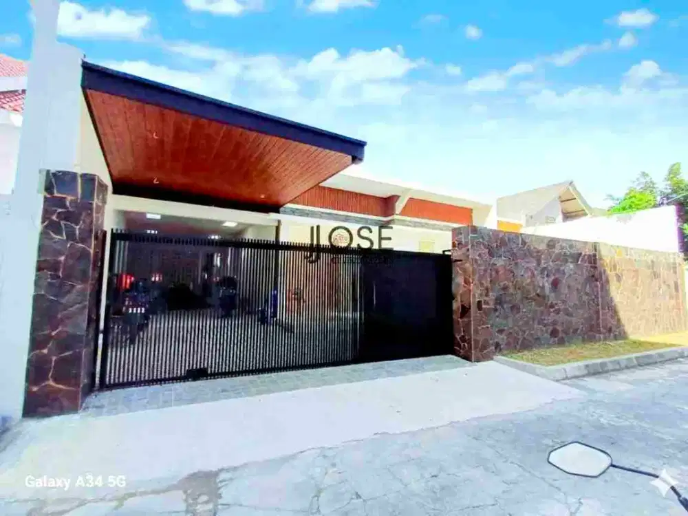 Rumah Baru Mewah Luas di Mangkubumen Tengah Kota SOLO