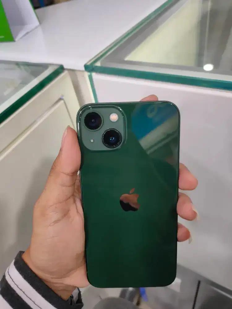 Iphone 13 128 barang full set ibox mulus normal ceksepuasnya