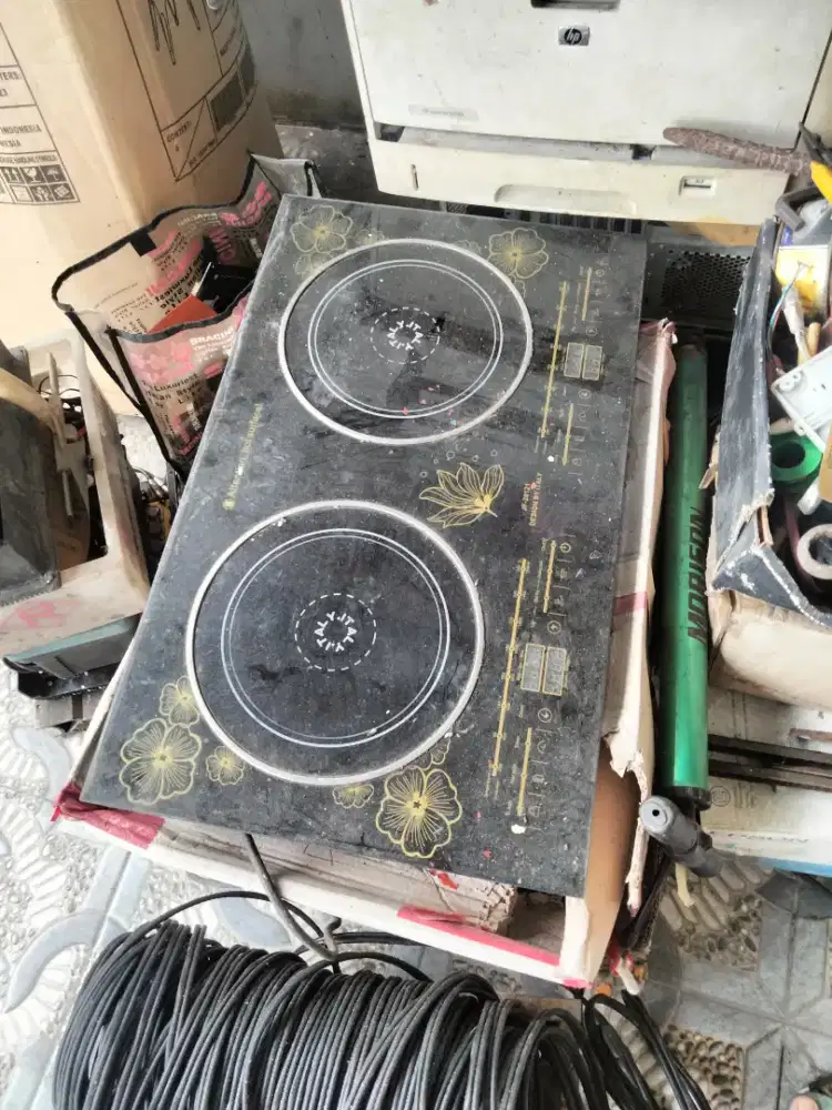 Kompor listrik 2 tungku kondisi rusak