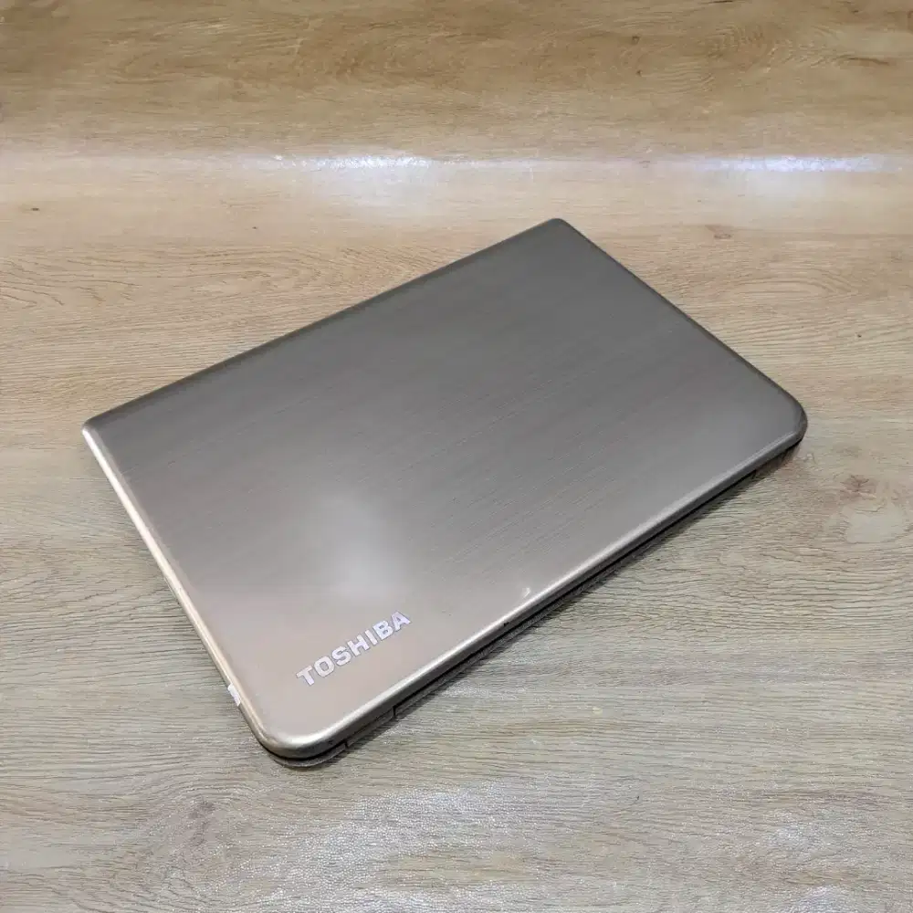 Laptop TOSHIBA L-40A Ram 16GB bonus Mouse baru Siap pakai [Bisa Dianta