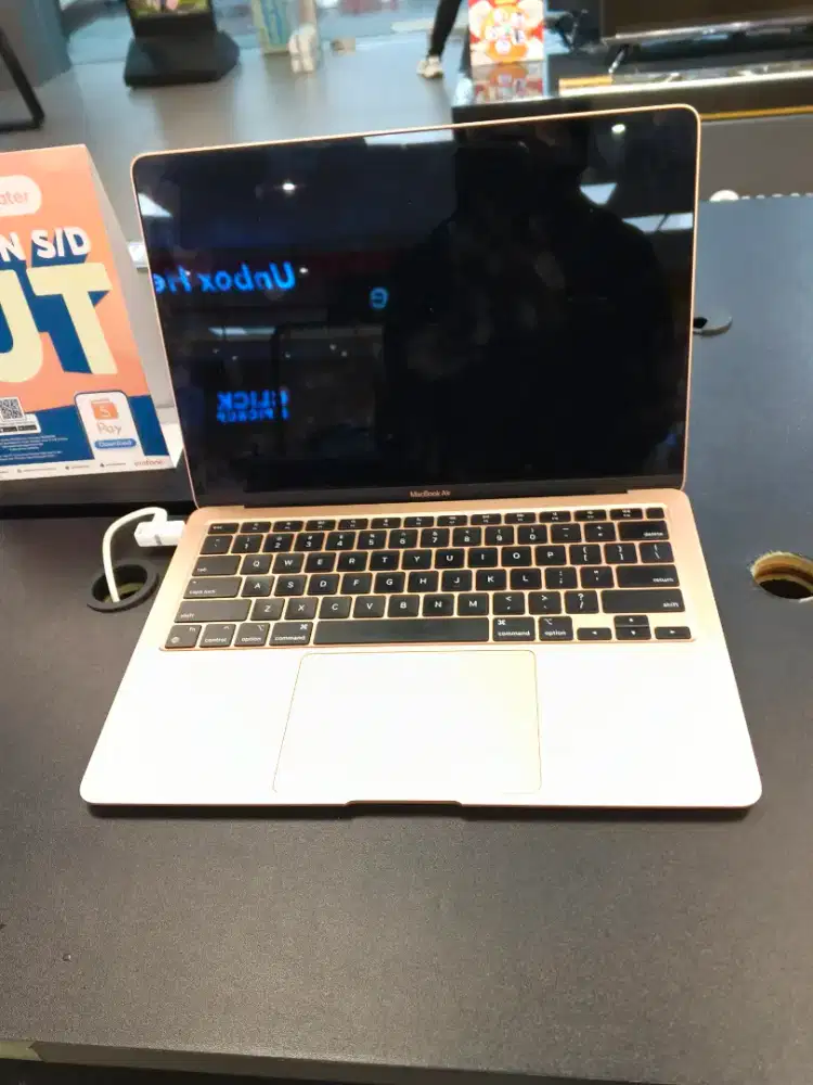 MACBOOK AIR 13 INCHI