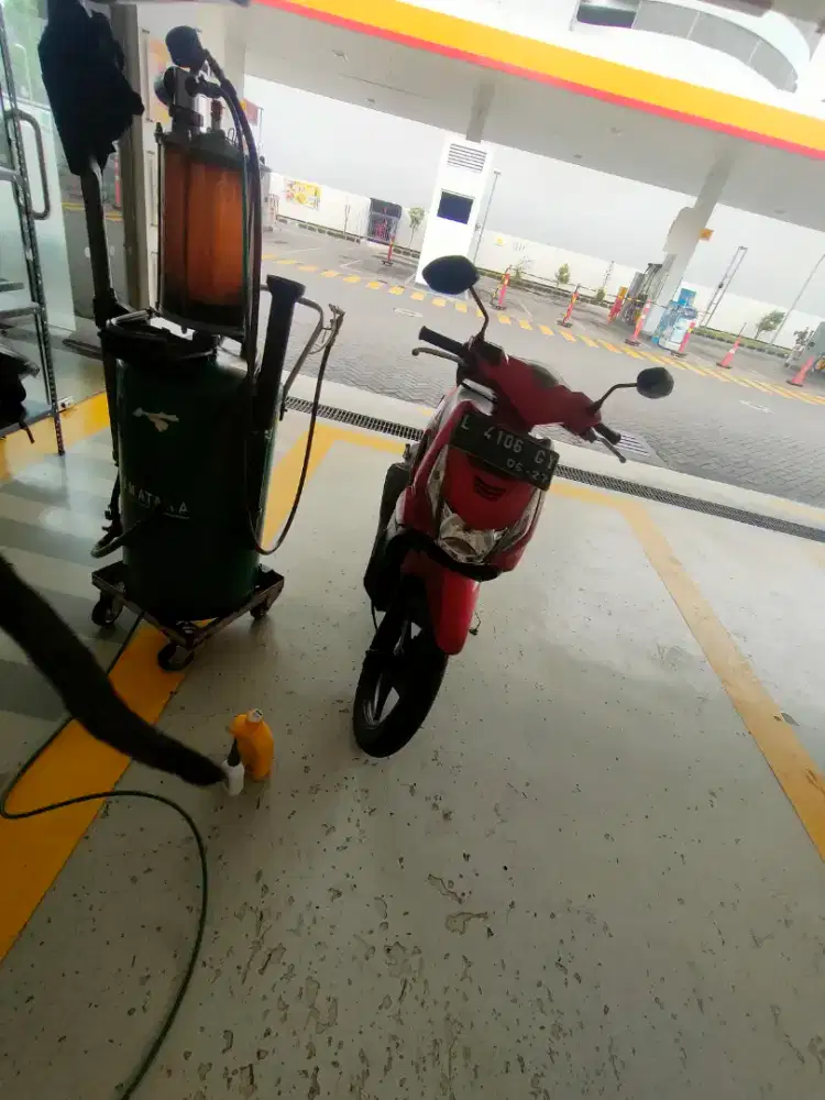 Jual beli motor second