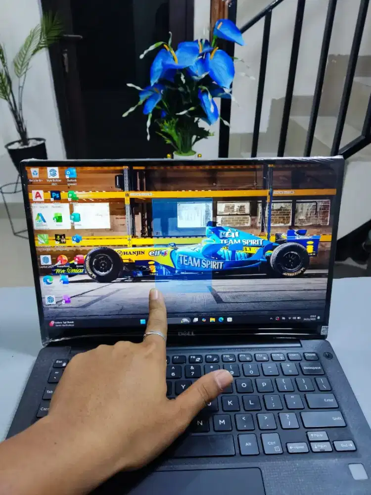 Laptop Branded DELL XPS 13 9360 TOUCHSCREEN.