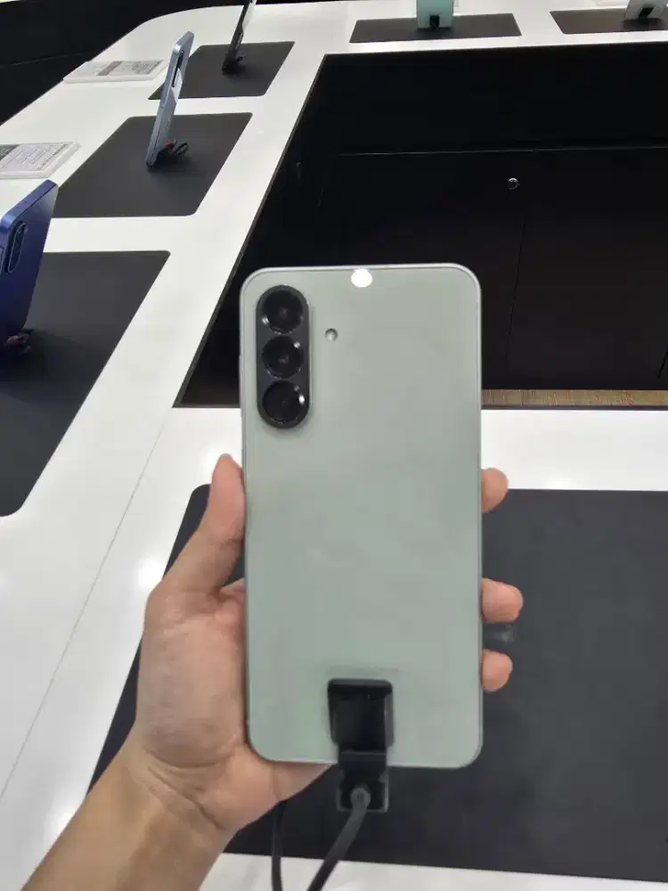 SAMSUNG GALAXY A56 5G