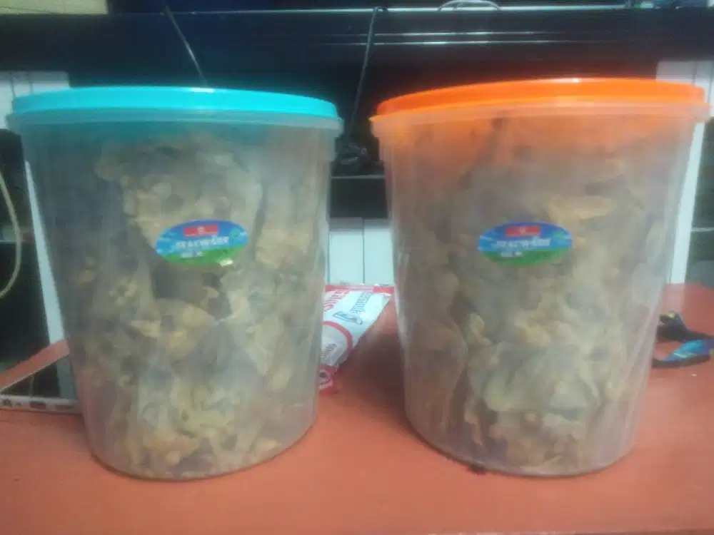 Aneka macam rasa Rempeyek