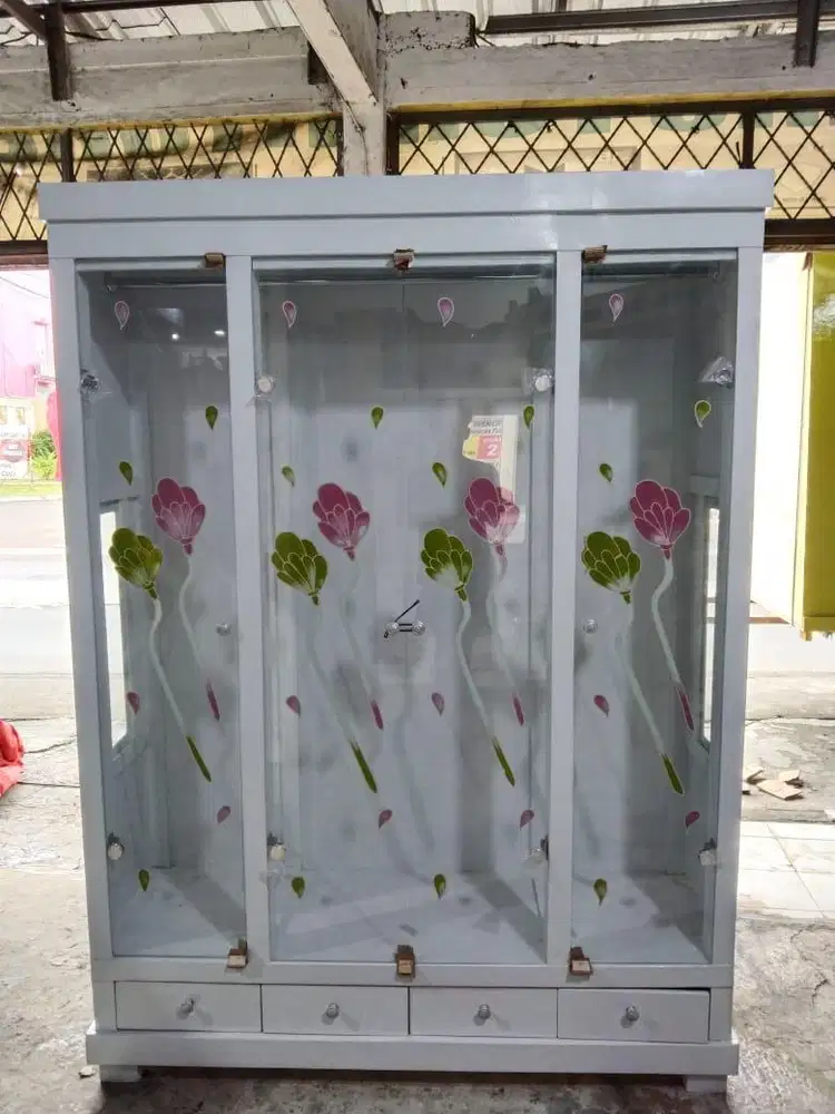Lemari pakaian gamis 4 pintu
