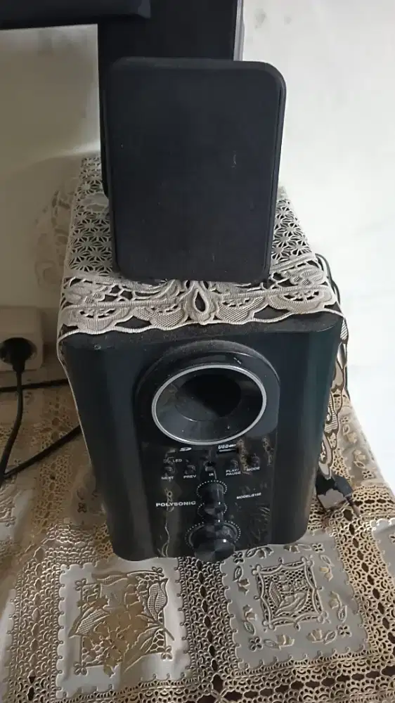 Polysonic model S102