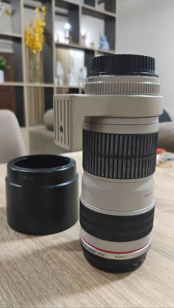 Lensa Canon L 70-200mm USM Non IS (Like New) (Tanpa Dus)