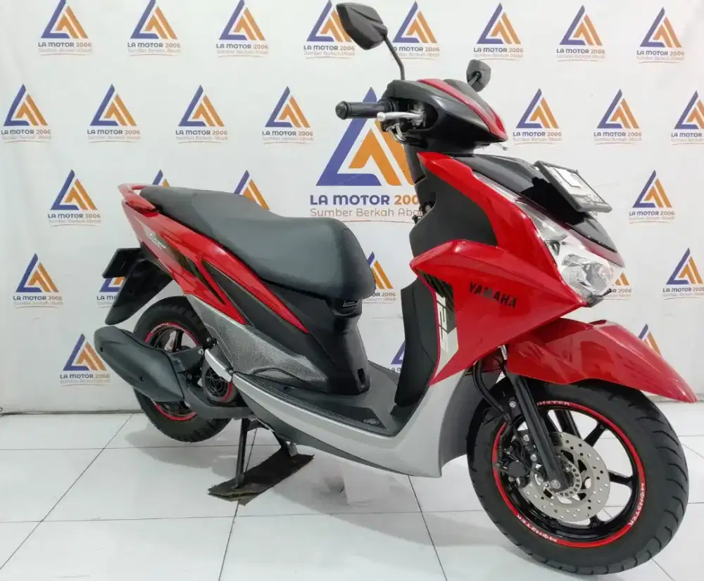 SEPERTI BARU FREEGO 125 TH 2023 KM 4K CASH/KREDIT KTP DAERAH BISA/TT