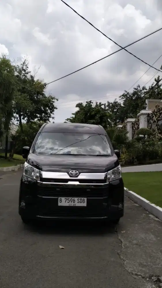 HIACE PREMIO 2022 KM 6000 MODIF INTERIOR BAZE ASLIIII