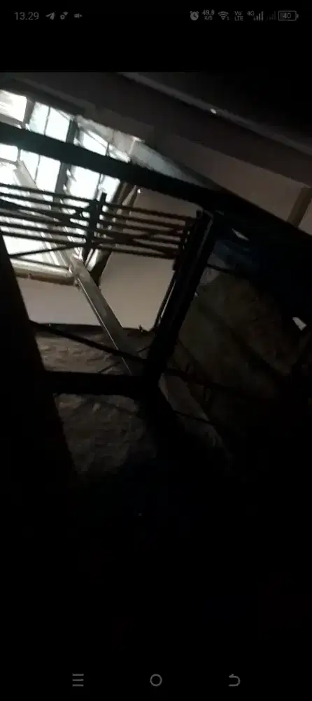 lift barang gudang dan gedung industri