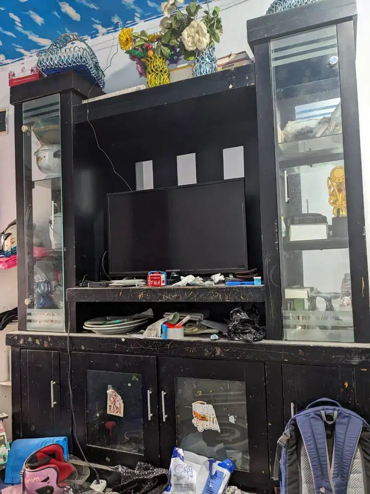 Lemari buvet lemari TV lemari baju meja belajar