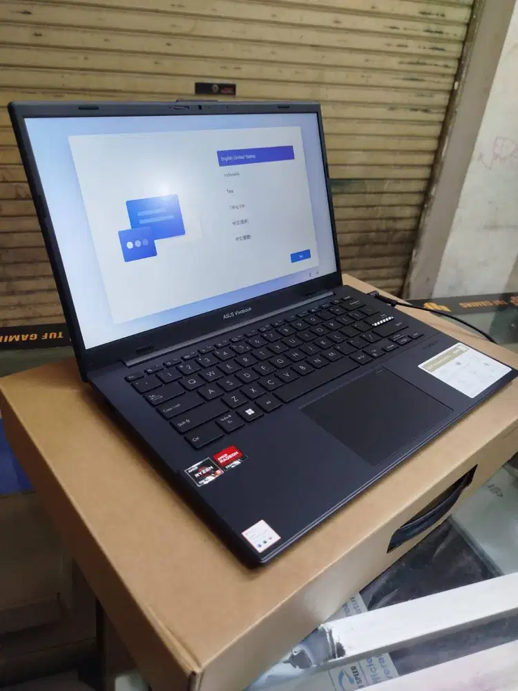 ASUS Vivobook Go 14 (E1404F) Laptop Tipis, Ryzen 3 Sisa Kantor