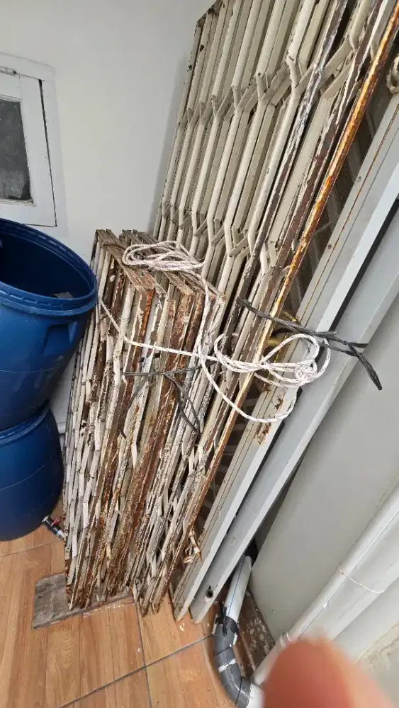 Di jual murah pintu teralis bekas