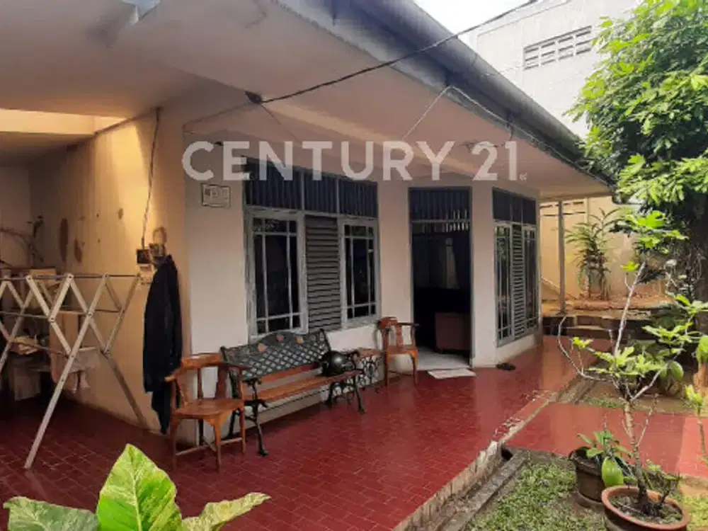 DI JUAL RUMAH 1 LANTAI TEBET LOKASI STRATEGIS DEKAT PUSAT KOTA