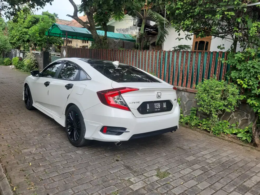 Honda Civic 2016 Bensin