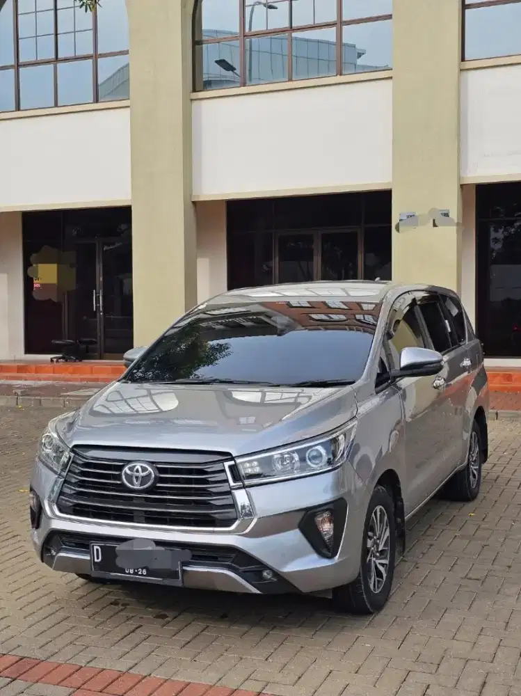 Toyota Innova 2.4 V AT Diesel 2021 Silver Metallic