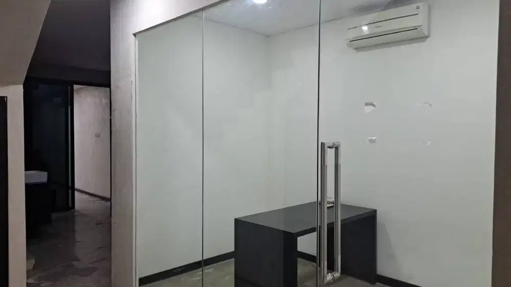 2 PARTISI KACA BENING + 1 PINTU KACA 12 MM (Ex Kantor)