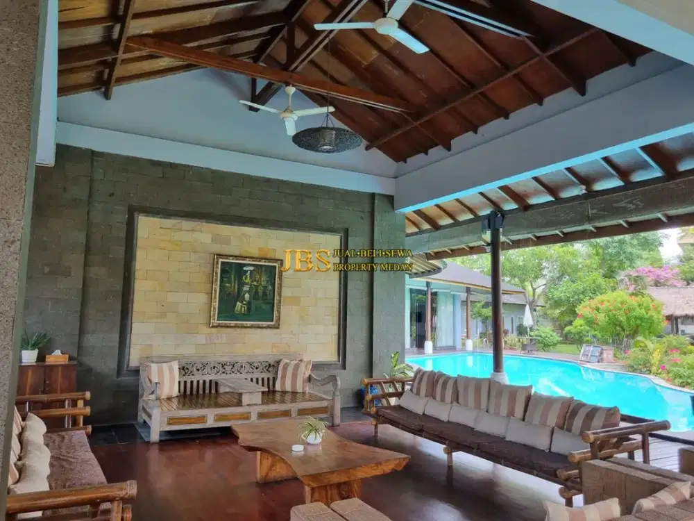 Jual Rumah Siap Huni Lux di Komplek Graha Helvetia Jalan Kapten Sumarsono - Medan