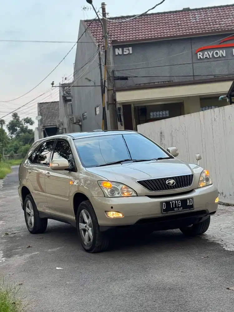 TOYOTA HARRIER 3.0 2005 CBU AT