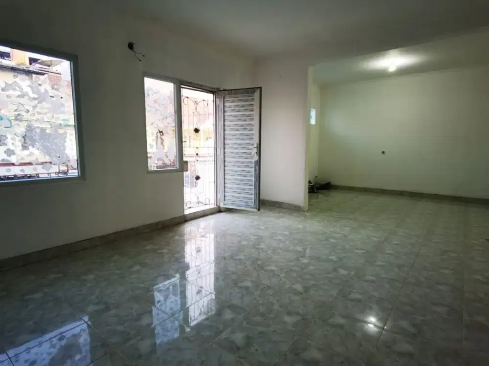 JUAL MURAH!! Taman Palem Lestari 2 Lantai Luas 120m2