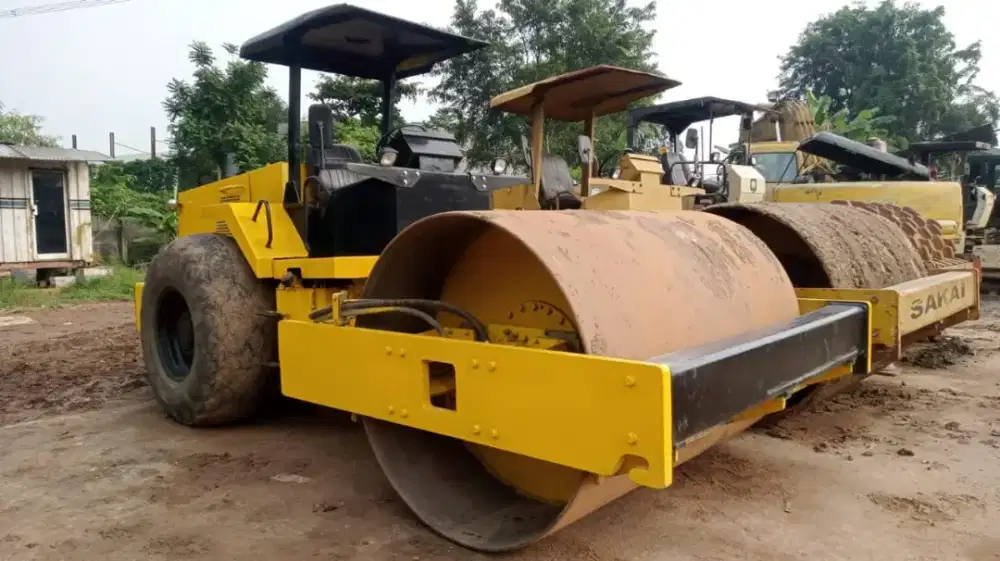 Sewa vibro roller  harian mingguan boronga